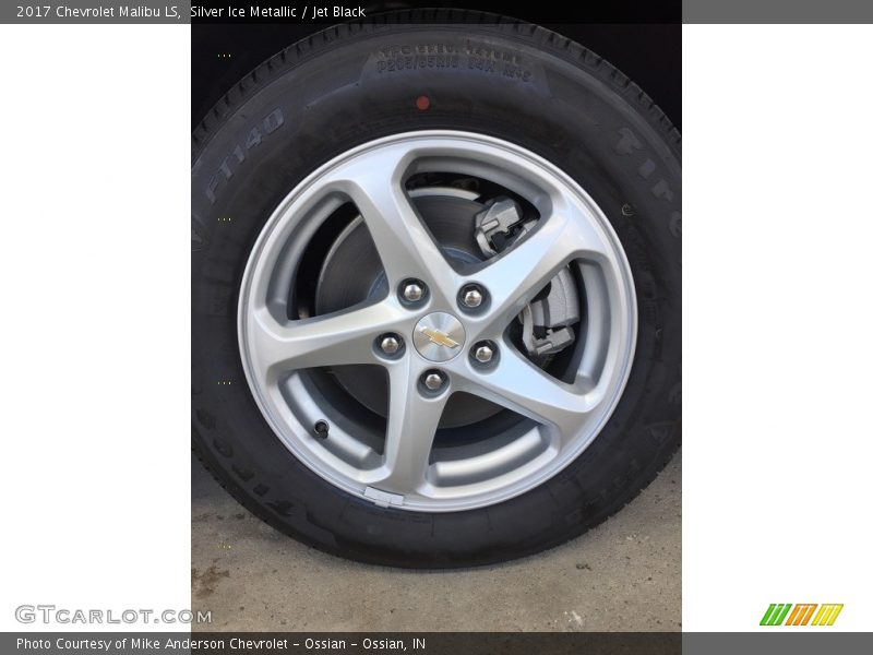 Silver Ice Metallic / Jet Black 2017 Chevrolet Malibu LS