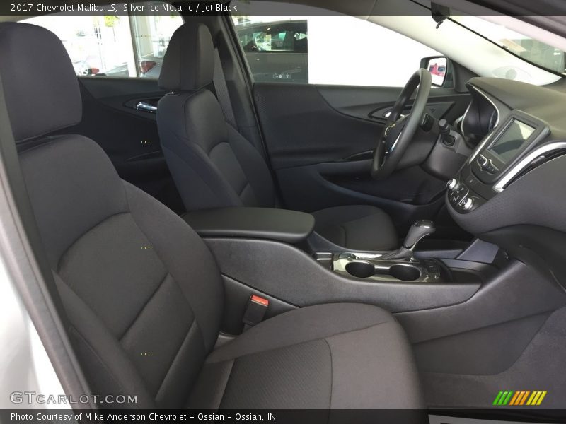 Silver Ice Metallic / Jet Black 2017 Chevrolet Malibu LS