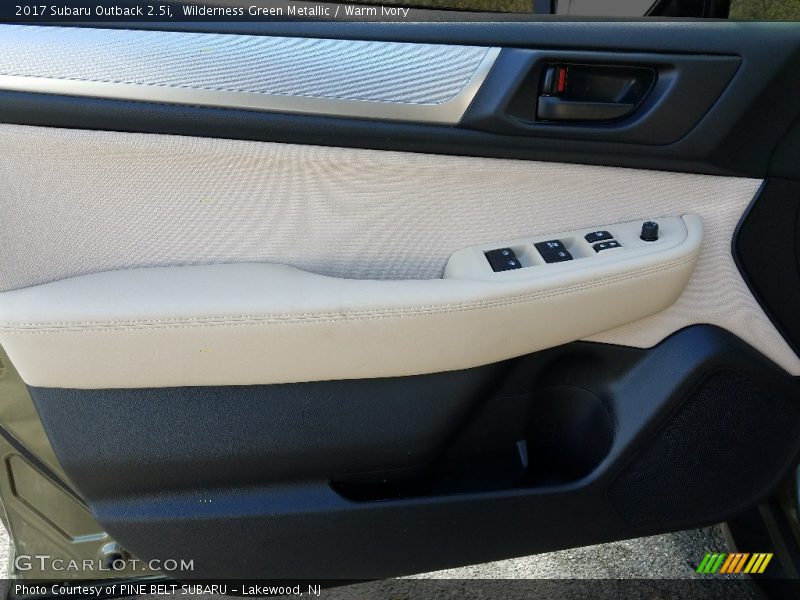 Wilderness Green Metallic / Warm Ivory 2017 Subaru Outback 2.5i