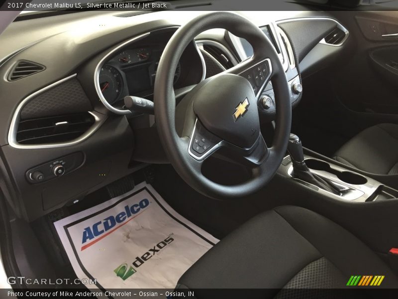 Silver Ice Metallic / Jet Black 2017 Chevrolet Malibu LS