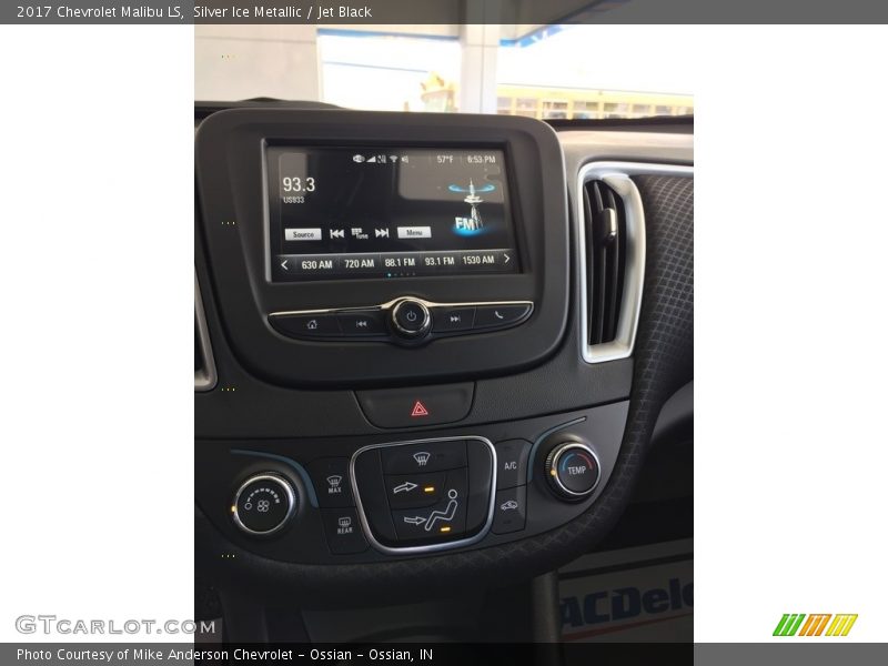 Silver Ice Metallic / Jet Black 2017 Chevrolet Malibu LS
