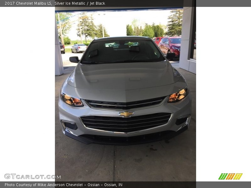 Silver Ice Metallic / Jet Black 2017 Chevrolet Malibu LS