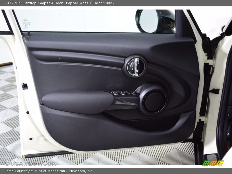 Pepper White / Carbon Black 2017 Mini Hardtop Cooper 4 Door