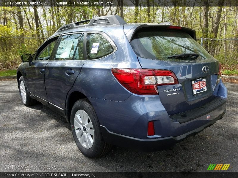 Twilight Blue Metallic / Warm Ivory 2017 Subaru Outback 2.5i