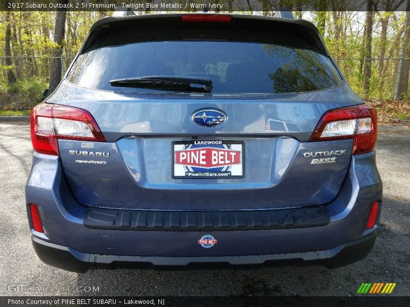 Twilight Blue Metallic / Warm Ivory 2017 Subaru Outback 2.5i Premium