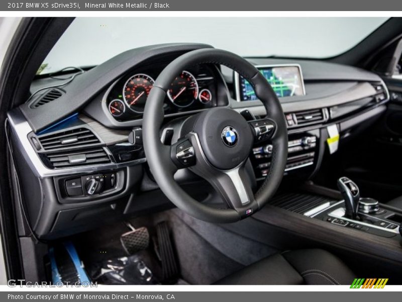 Mineral White Metallic / Black 2017 BMW X5 sDrive35i