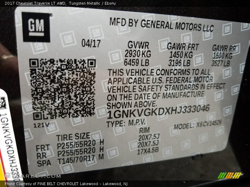 Tungsten Metallic / Ebony 2017 Chevrolet Traverse LT AWD
