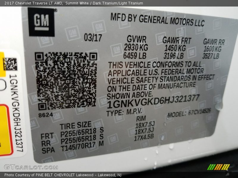 Summit White / Dark Titanium/Light Titanium 2017 Chevrolet Traverse LT AWD