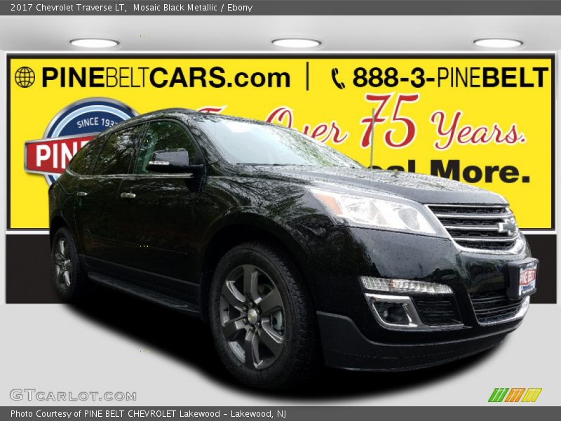 Mosaic Black Metallic / Ebony 2017 Chevrolet Traverse LT