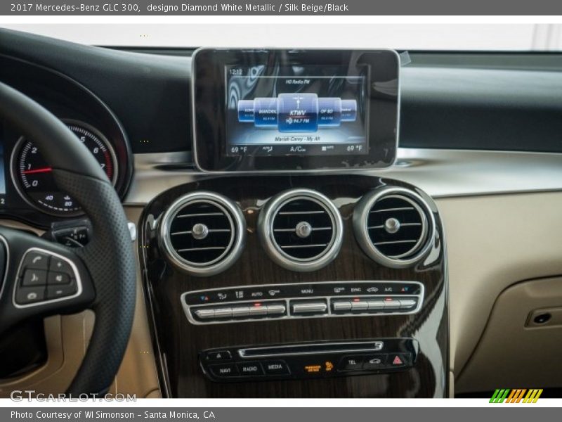 designo Diamond White Metallic / Silk Beige/Black 2017 Mercedes-Benz GLC 300