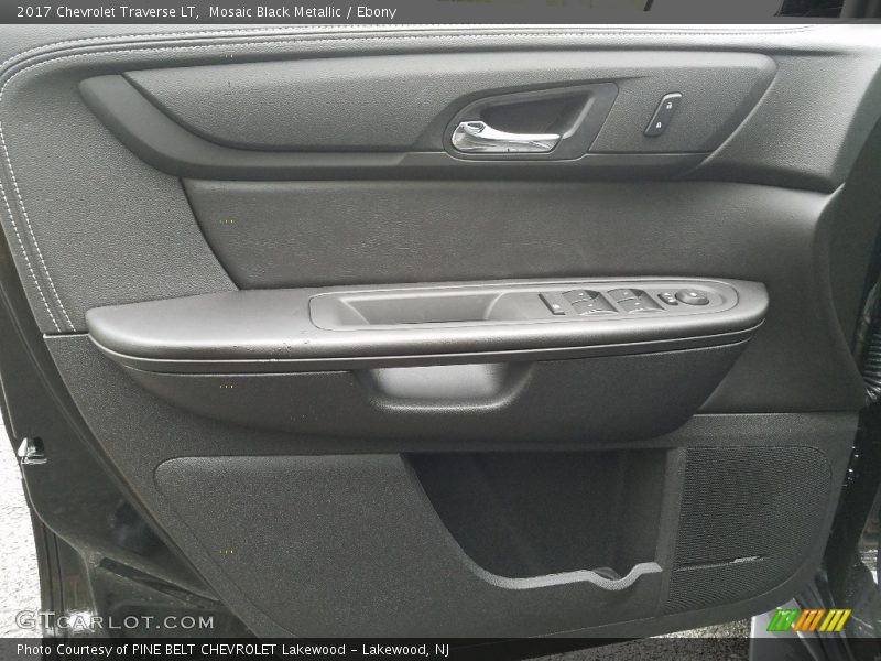 Mosaic Black Metallic / Ebony 2017 Chevrolet Traverse LT