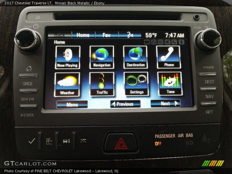 Mosaic Black Metallic / Ebony 2017 Chevrolet Traverse LT