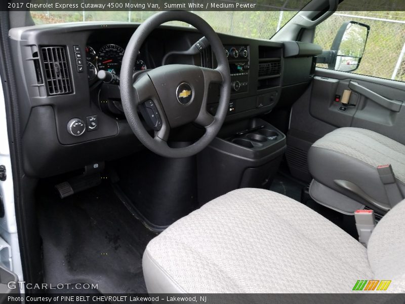 Summit White / Medium Pewter 2017 Chevrolet Express Cutaway 4500 Moving Van