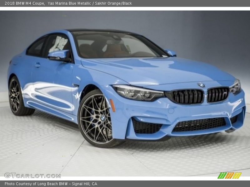Front 3/4 View of 2018 M4 Coupe