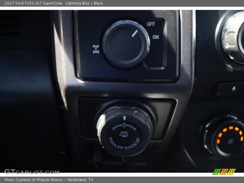 Lightning Blue / Black 2017 Ford F150 XLT SuperCrew