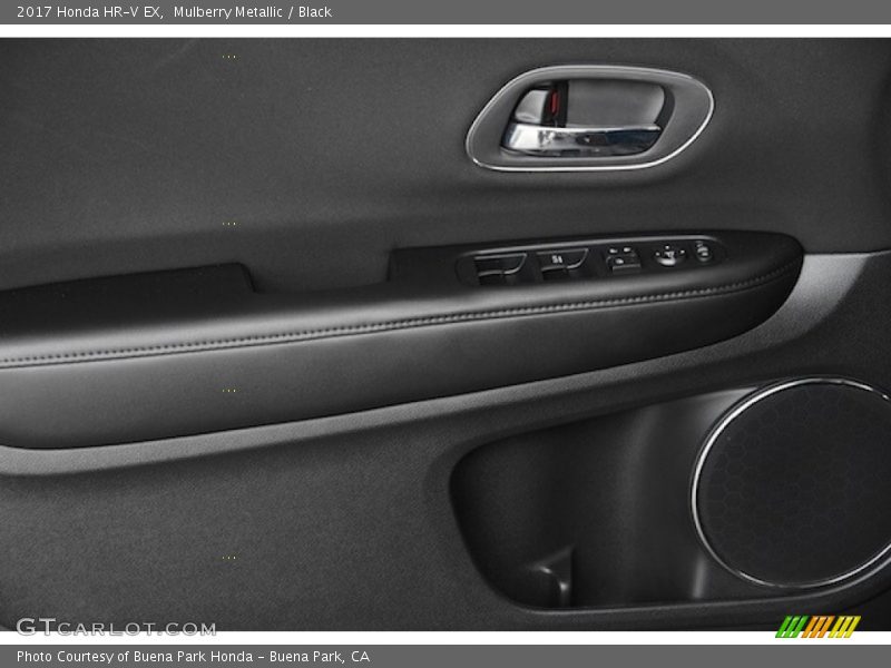Mulberry Metallic / Black 2017 Honda HR-V EX