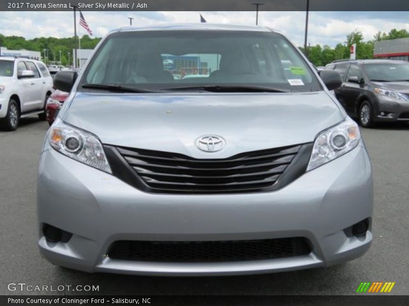 Silver Sky Metallic / Ash 2017 Toyota Sienna L