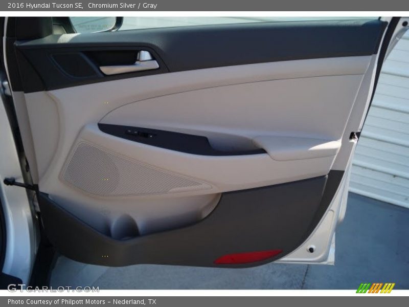 Chromium Silver / Gray 2016 Hyundai Tucson SE