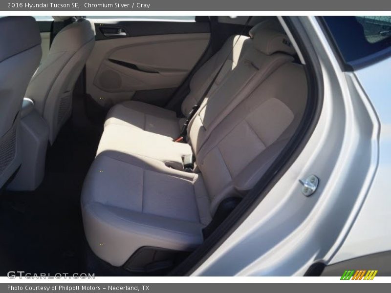 Chromium Silver / Gray 2016 Hyundai Tucson SE