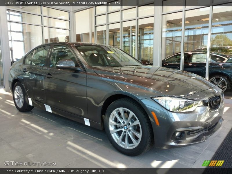Mineral Grey Metallic / Black 2017 BMW 3 Series 320i xDrive Sedan