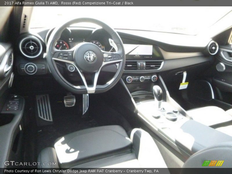 Rosso (Red) Competizione Tri-Coat / Black 2017 Alfa Romeo Giulia Ti AWD