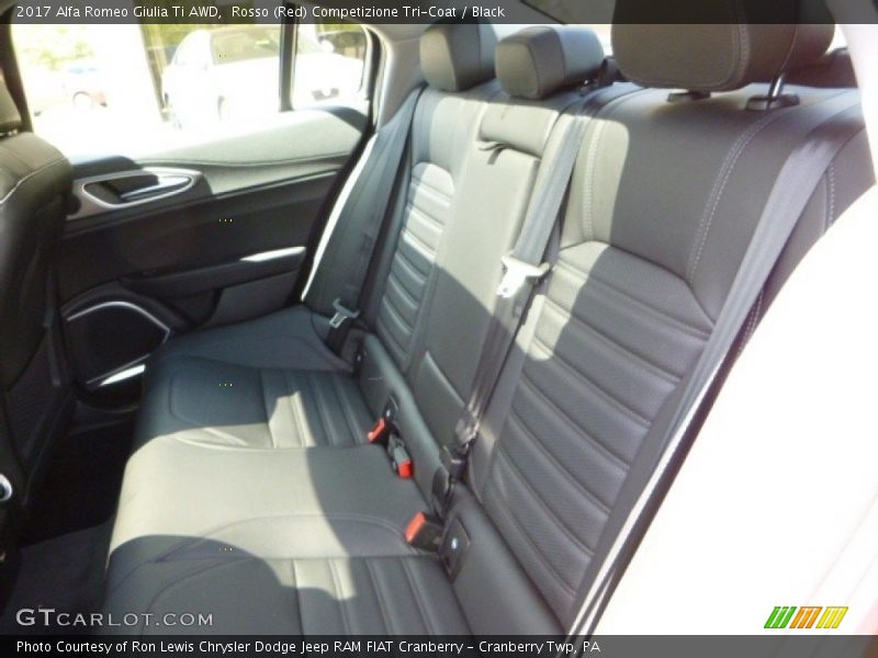 Rosso (Red) Competizione Tri-Coat / Black 2017 Alfa Romeo Giulia Ti AWD