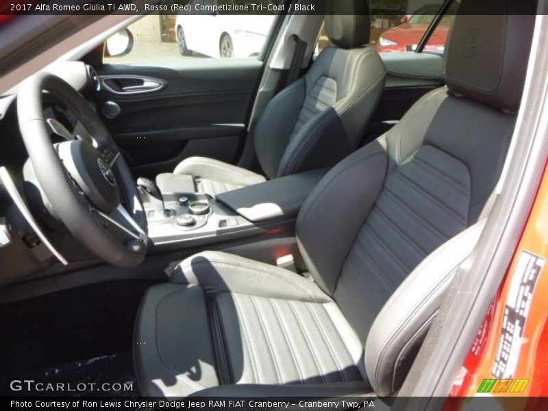 Rosso (Red) Competizione Tri-Coat / Black 2017 Alfa Romeo Giulia Ti AWD