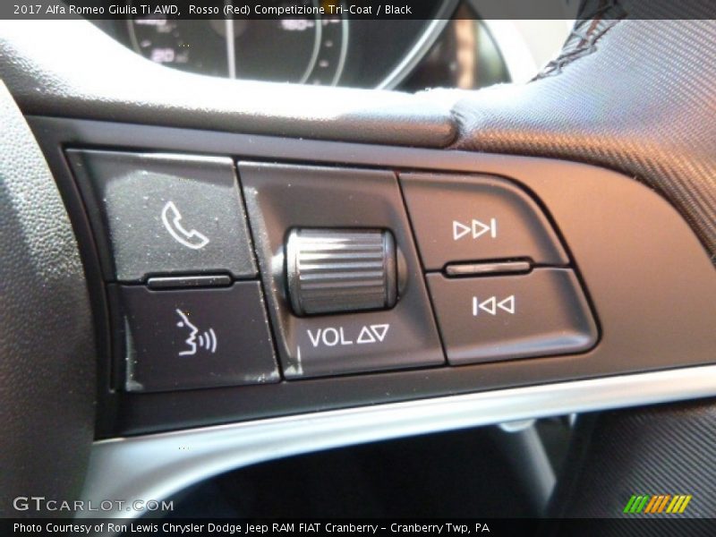 Rosso (Red) Competizione Tri-Coat / Black 2017 Alfa Romeo Giulia Ti AWD