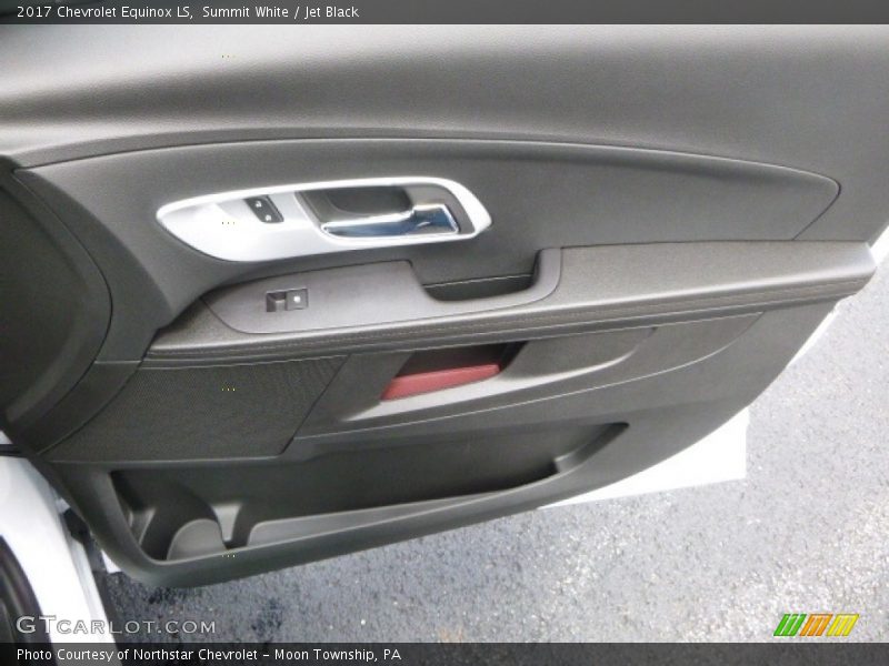 Summit White / Jet Black 2017 Chevrolet Equinox LS