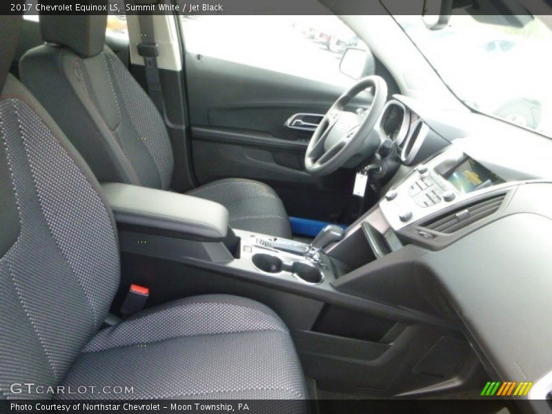 Summit White / Jet Black 2017 Chevrolet Equinox LS