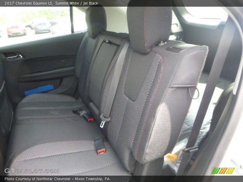 Summit White / Jet Black 2017 Chevrolet Equinox LS