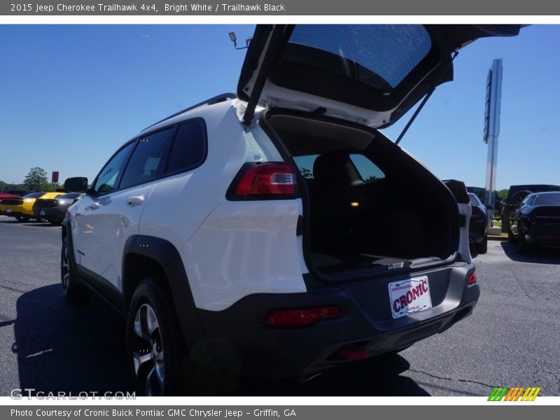 Bright White / Trailhawk Black 2015 Jeep Cherokee Trailhawk 4x4
