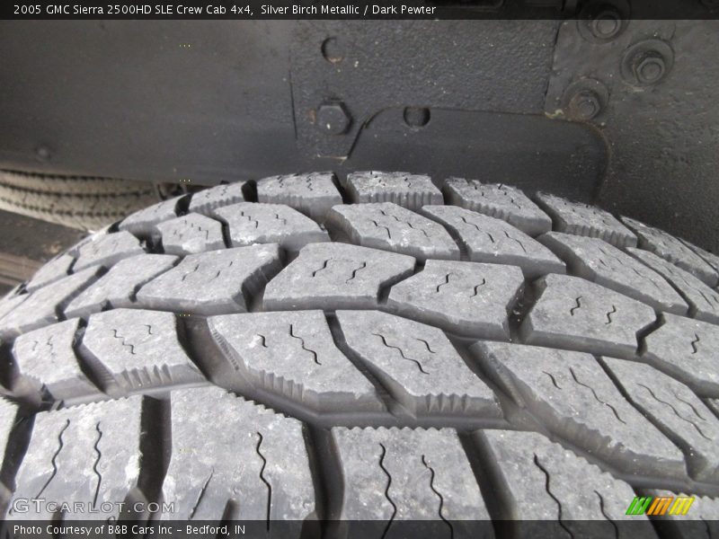 Silver Birch Metallic / Dark Pewter 2005 GMC Sierra 2500HD SLE Crew Cab 4x4