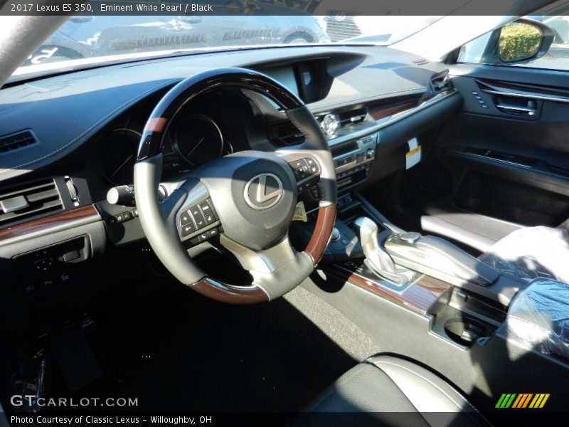Eminent White Pearl / Black 2017 Lexus ES 350