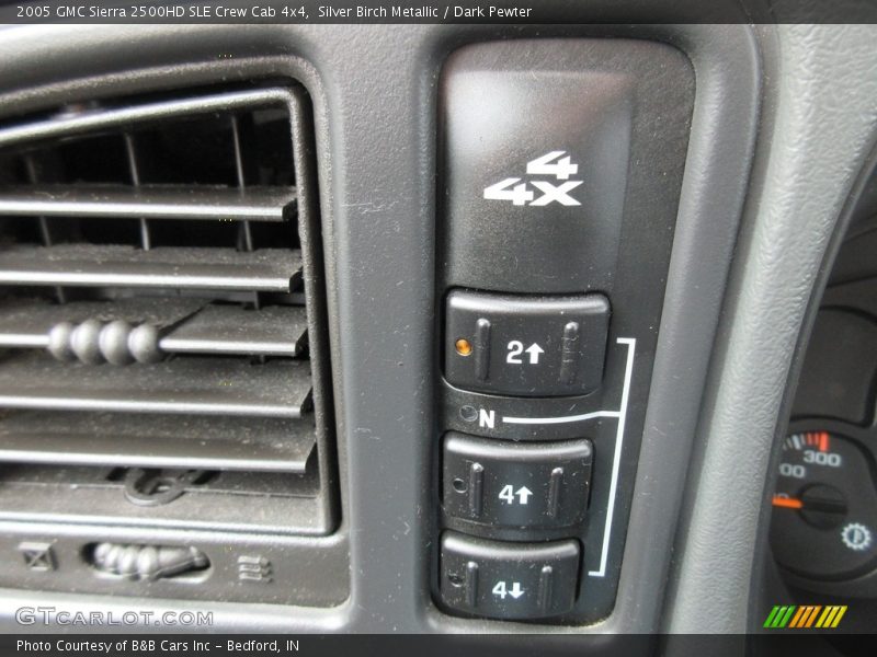 Silver Birch Metallic / Dark Pewter 2005 GMC Sierra 2500HD SLE Crew Cab 4x4