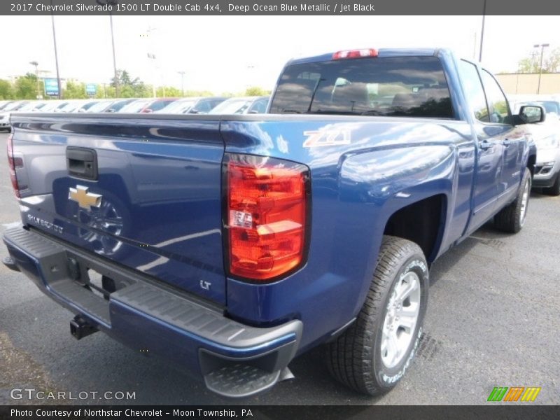 Deep Ocean Blue Metallic / Jet Black 2017 Chevrolet Silverado 1500 LT Double Cab 4x4