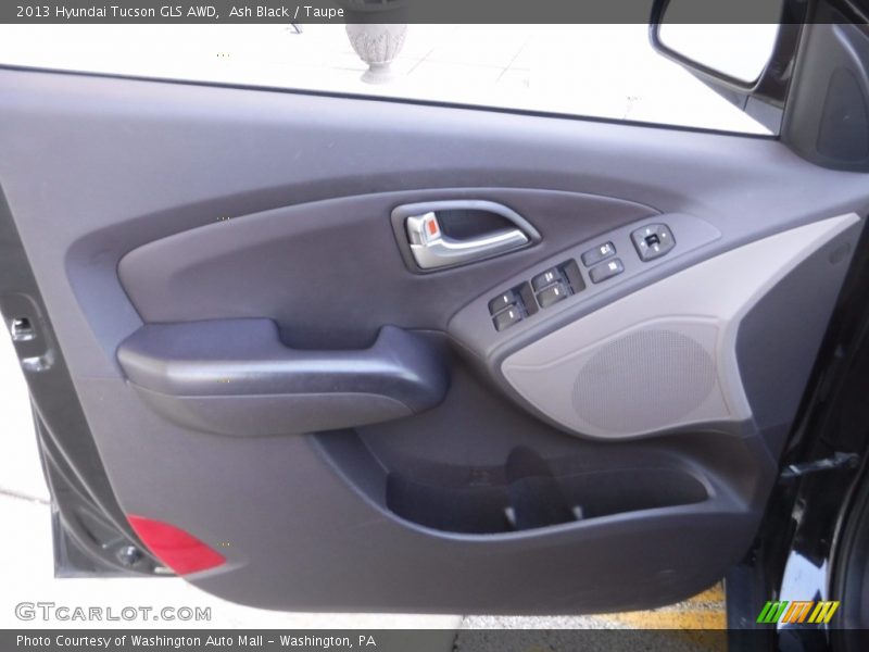 Ash Black / Taupe 2013 Hyundai Tucson GLS AWD