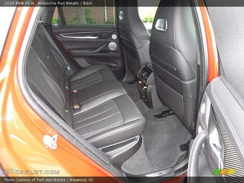 Melbourne Red Metallic / Black 2016 BMW X6 M