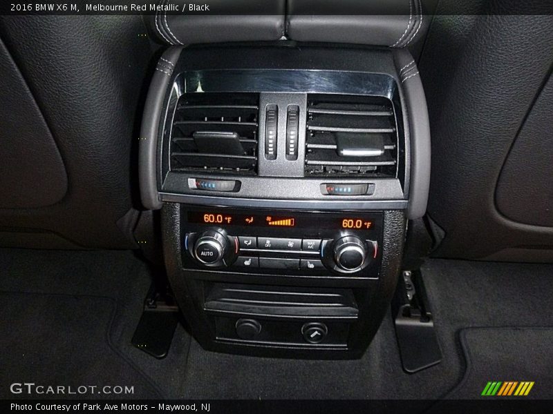 Melbourne Red Metallic / Black 2016 BMW X6 M
