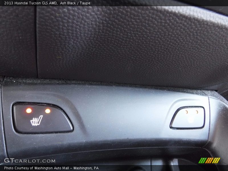 Ash Black / Taupe 2013 Hyundai Tucson GLS AWD