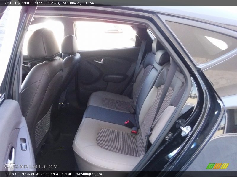 Ash Black / Taupe 2013 Hyundai Tucson GLS AWD