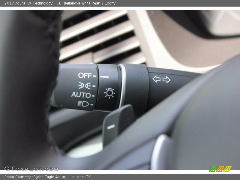 Bellanova White Pearl / Ebony 2017 Acura ILX Technology Plus