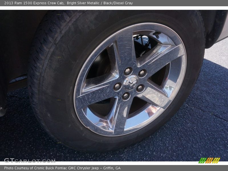 Bright Silver Metallic / Black/Diesel Gray 2013 Ram 1500 Express Crew Cab