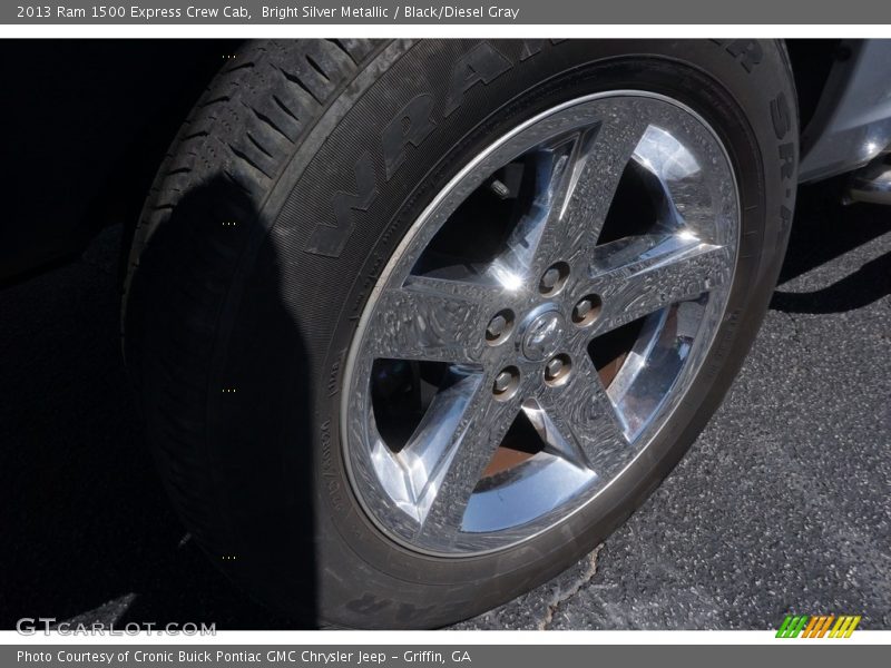 Bright Silver Metallic / Black/Diesel Gray 2013 Ram 1500 Express Crew Cab