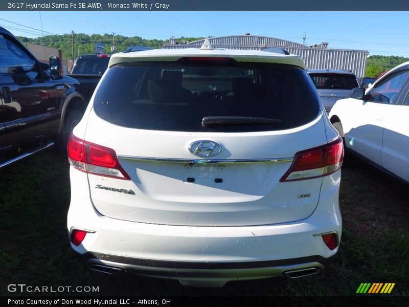 Monaco White / Gray 2017 Hyundai Santa Fe SE AWD