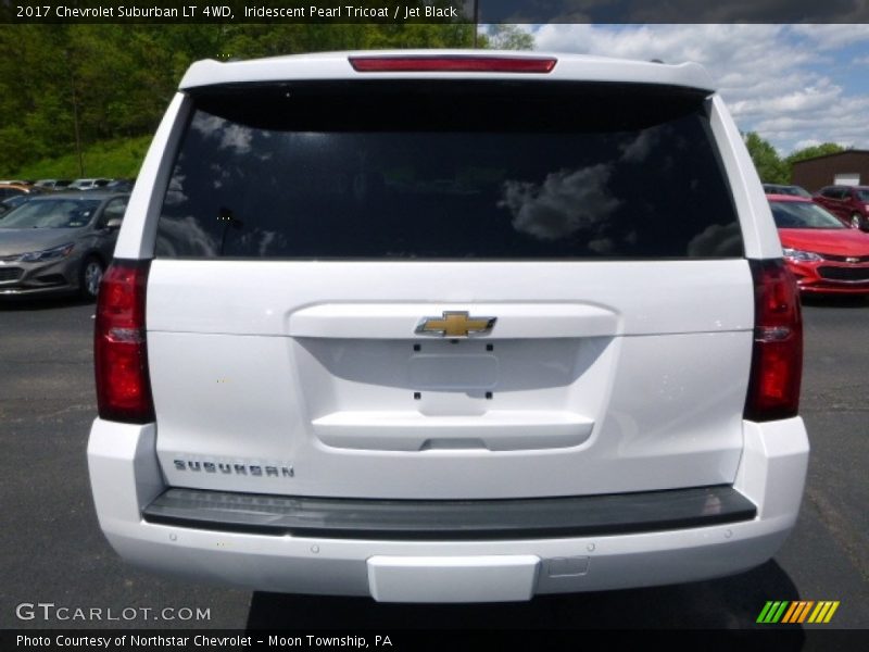 Iridescent Pearl Tricoat / Jet Black 2017 Chevrolet Suburban LT 4WD