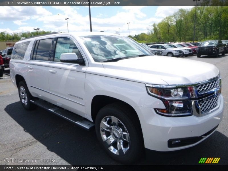 Iridescent Pearl Tricoat / Jet Black 2017 Chevrolet Suburban LT 4WD