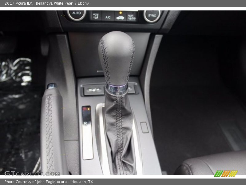 Bellanova White Pearl / Ebony 2017 Acura ILX