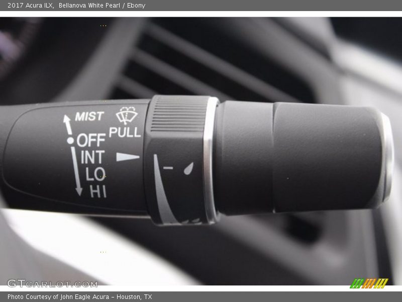 Bellanova White Pearl / Ebony 2017 Acura ILX