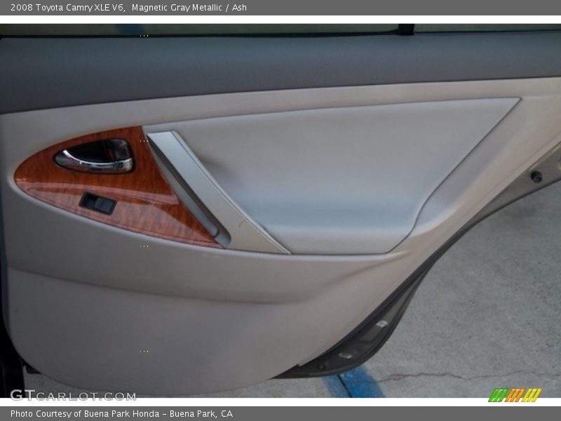 Magnetic Gray Metallic / Ash 2008 Toyota Camry XLE V6